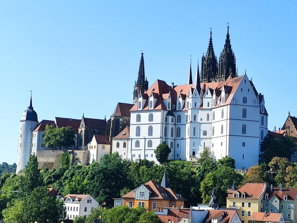 Goldrausch - Glanzvolle Ferienwohnung In Meissen Am Lutherplatz Esterno foto